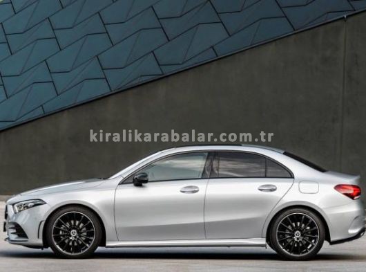 Kiralık Mercedes A180