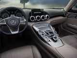 eTTo Rent A Car'dan Mercedes Benz SLS 